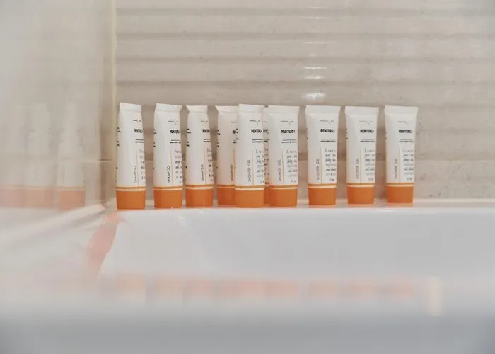 Krakowska With Balcony And Free Garage By Renters 아파트 *