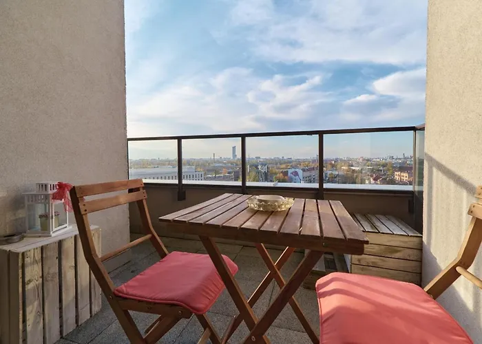 Krakowska With Balcony And Free Garage By Renters *