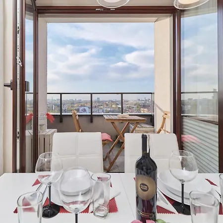 Apartmán Krakowska With Balcony And Free Garage By Renters Vratislav