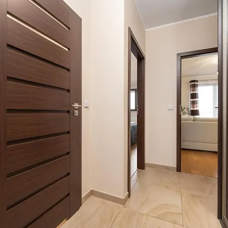Appartement Krakowska With Balcony And Free Garage By Renters Wrocław