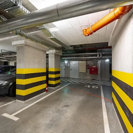 Apartmán Krakowska With Balcony And Free Garage By Renters Vratislav