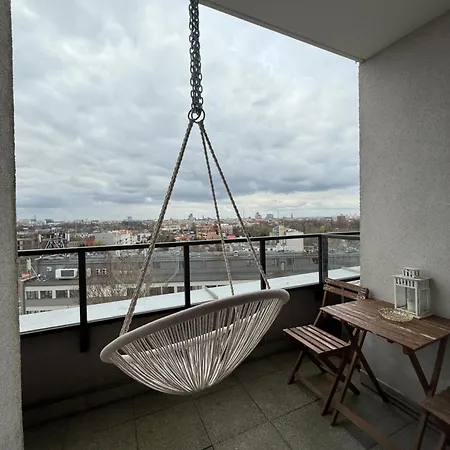 Krakowska With Balcony And Free Garage By Renters Apartman *