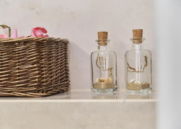 Krakowska With Balcony And Free Garage By Renters Wrocław